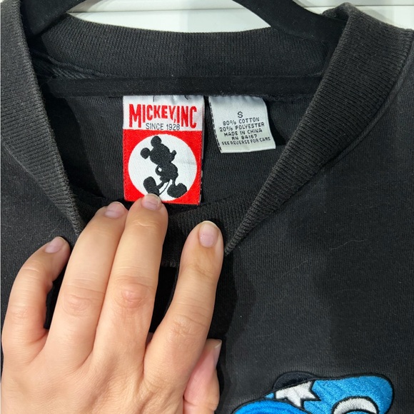 Vintage 90s Disney World 25th Anniversary Black Sweater - Picture 3 of 3